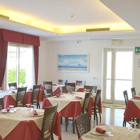 Hotel Pigalle Forte dei Marmi Luaran gambar