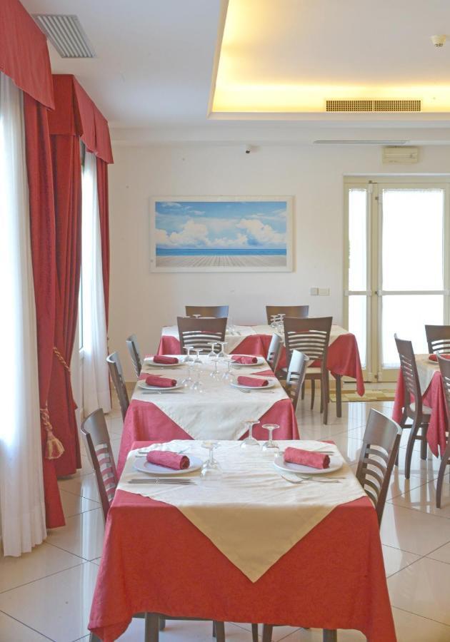 Hotel Pigalle Forte dei Marmi Luaran gambar