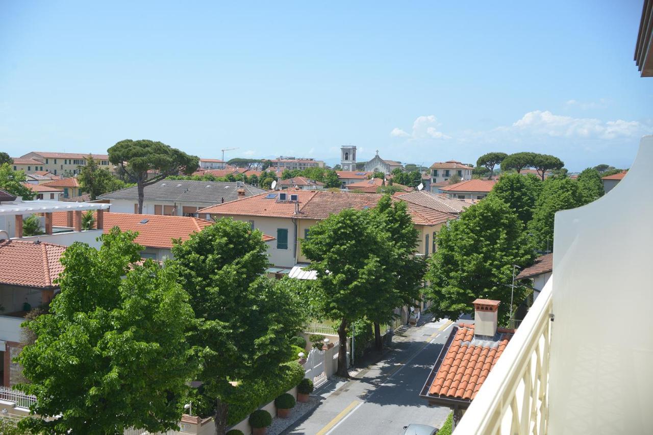 Hotel Pigalle Forte dei Marmi Luaran gambar