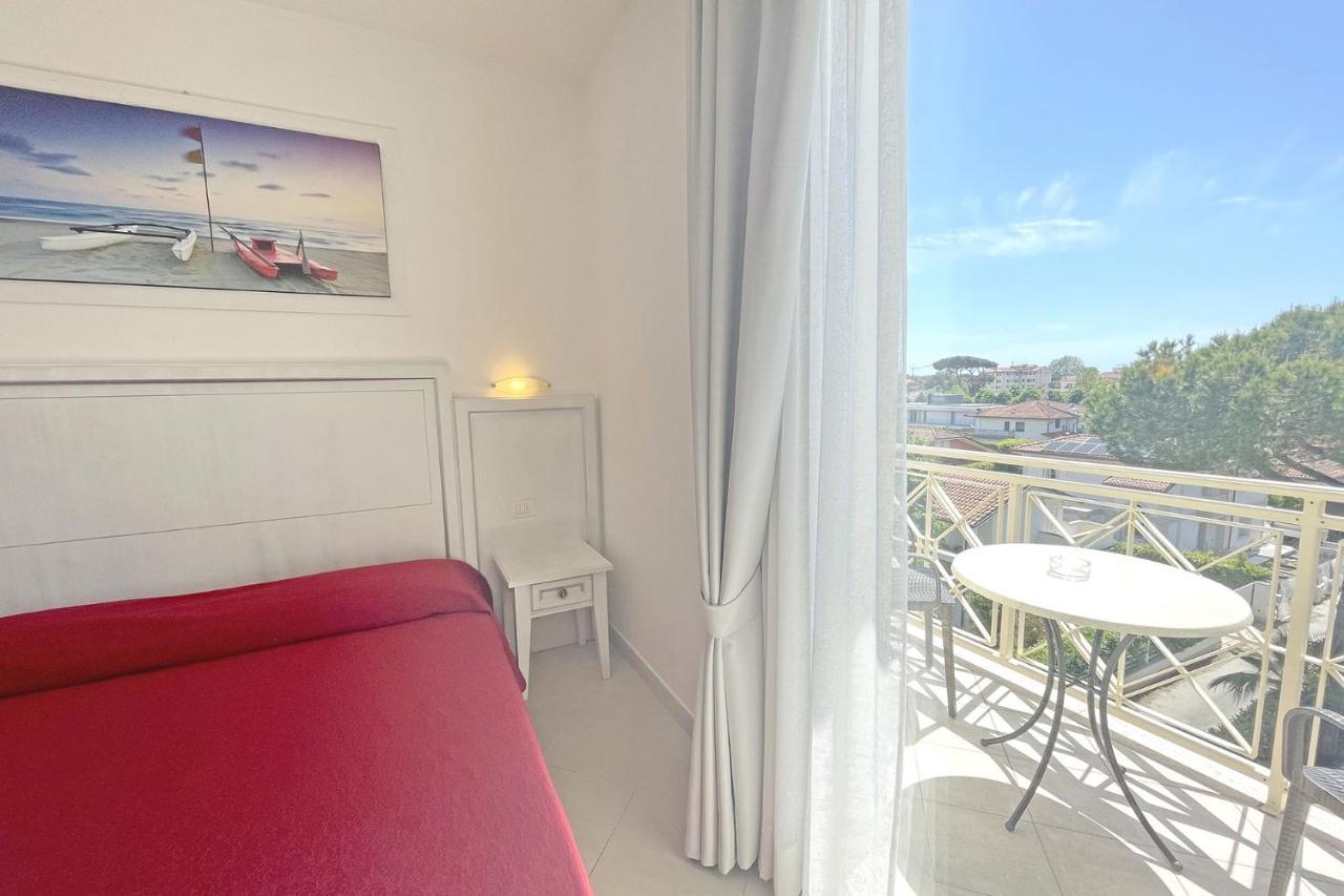 Hotel Pigalle Forte dei Marmi Luaran gambar