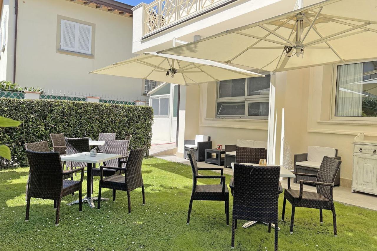 Hotel Pigalle Forte dei Marmi Luaran gambar