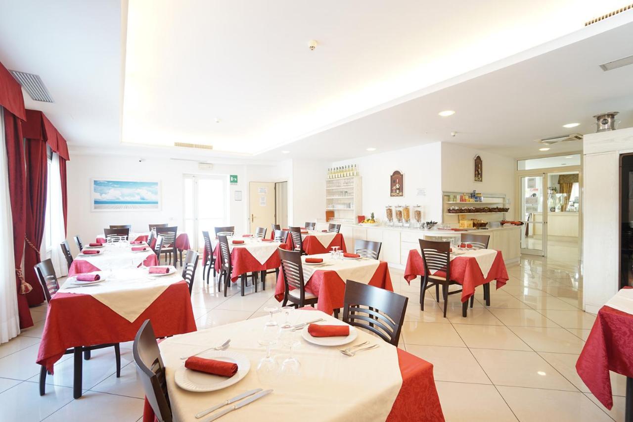 Hotel Pigalle Forte dei Marmi Luaran gambar