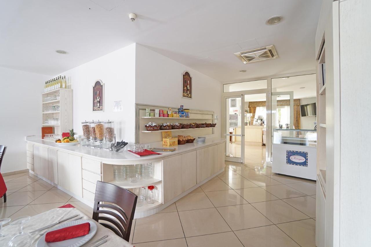 Hotel Pigalle Forte dei Marmi Luaran gambar