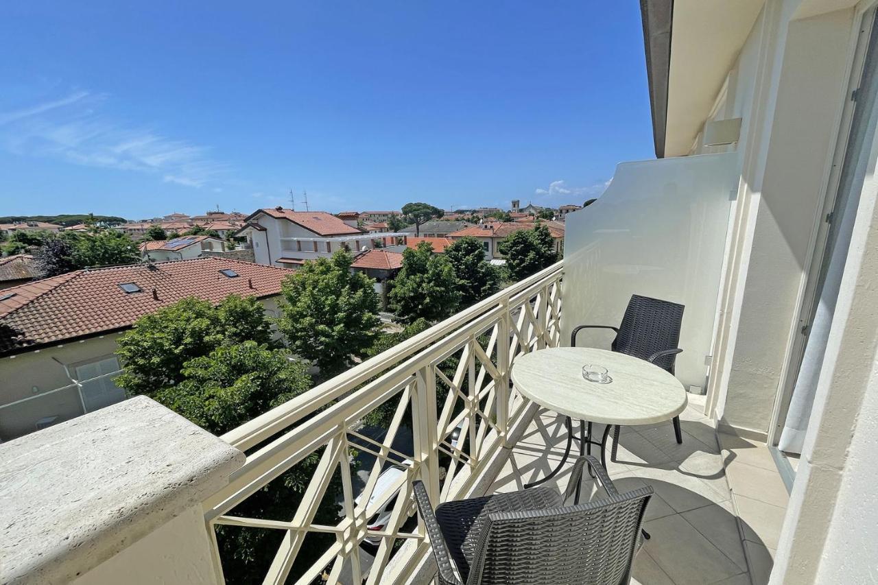 Hotel Pigalle Forte dei Marmi Luaran gambar